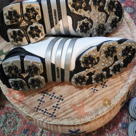 Sz 11 adidas golf shoes - Picture 4 of 4